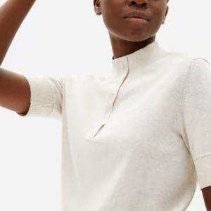 Everlane's Organic Cotton Button Mockneck. Size Small